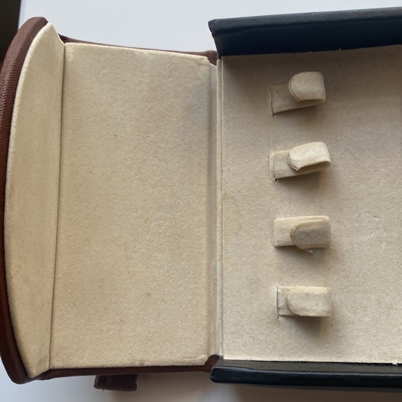 Rhinestone Heart | Trifold | Black/Brown | Jewelry Case - Picture 8 of 16